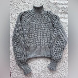 H&M Chunky Cropped Turtleneck Sweater